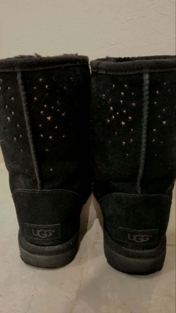 UGG ブラック ムートンブーツ　24　7