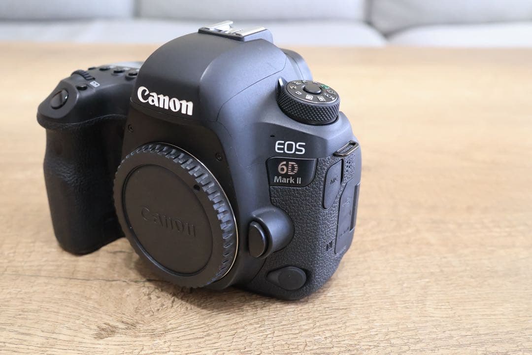 Canon EOS 6D MarkⅡ ボディ フルサイズ一眼レフカメラ