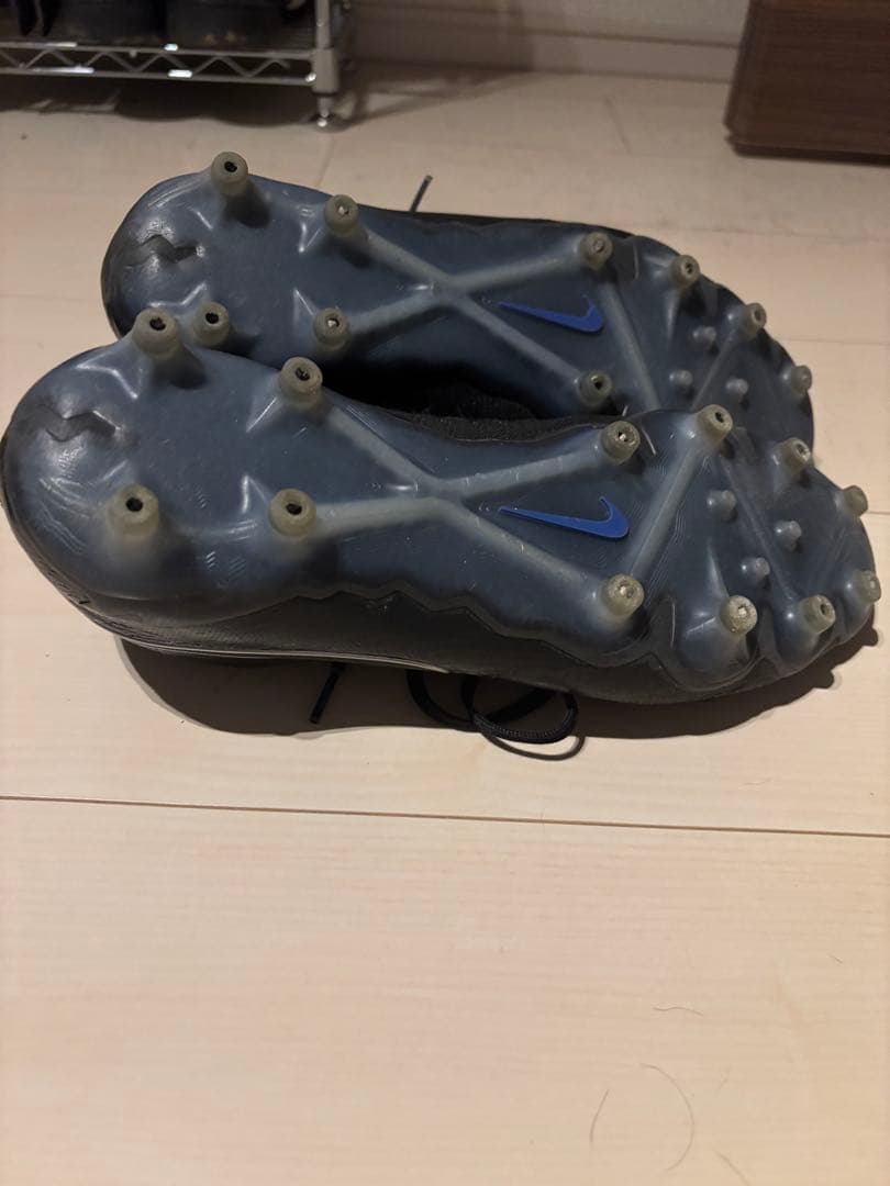 Nike ブラック サッカーシューズ スパイク　ファントム　25