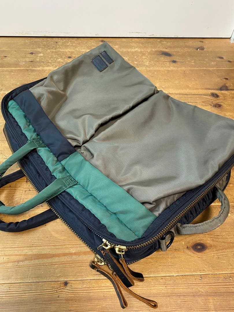 マルニ×ポーターの3wayブリーフケース