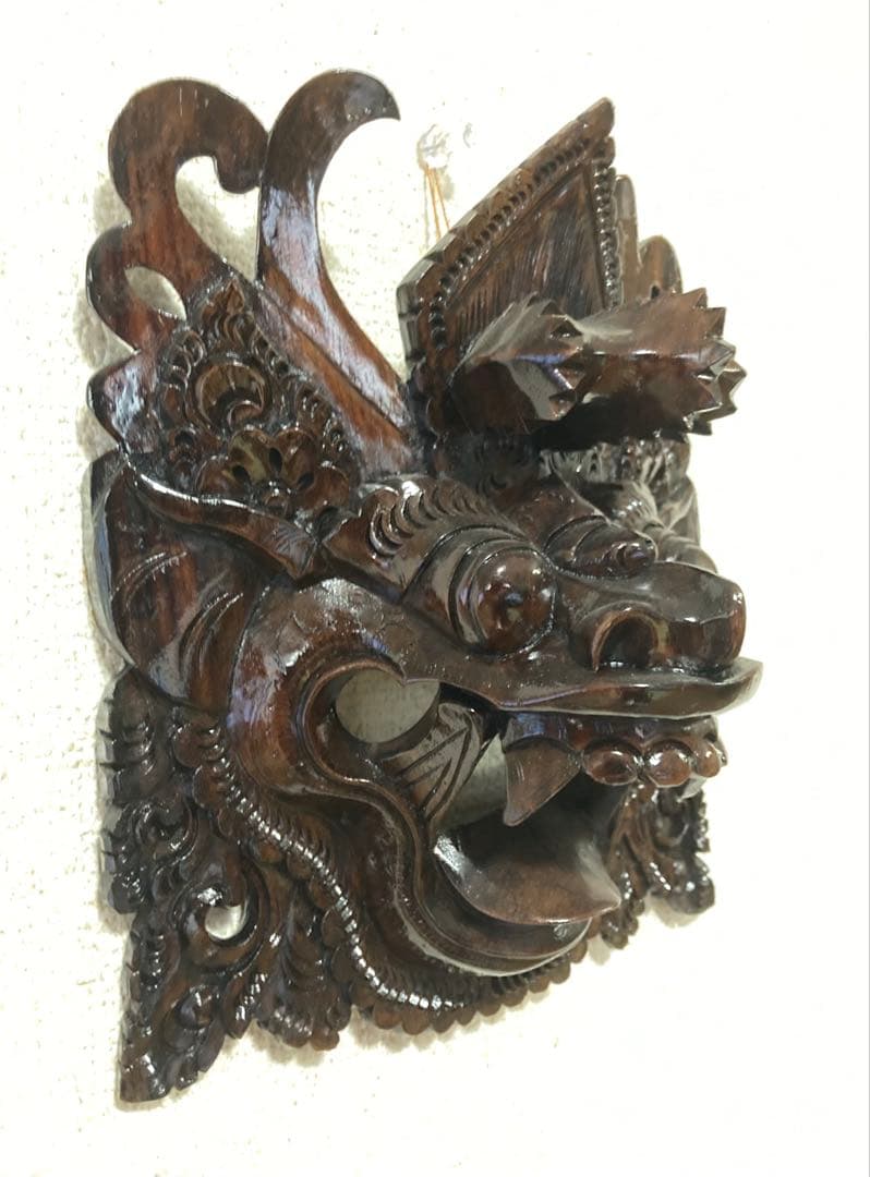バリの神様 バロン 壁掛け　置物 重厚な木彫り