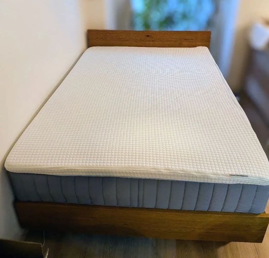 【送料込】unico ダブルベッドフレーム