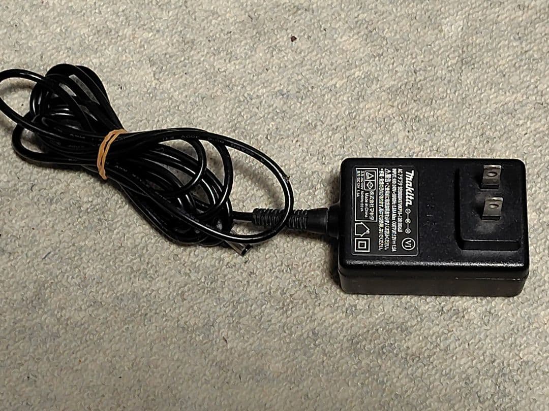 Makita　MR200 ブルートゥーススピーカー