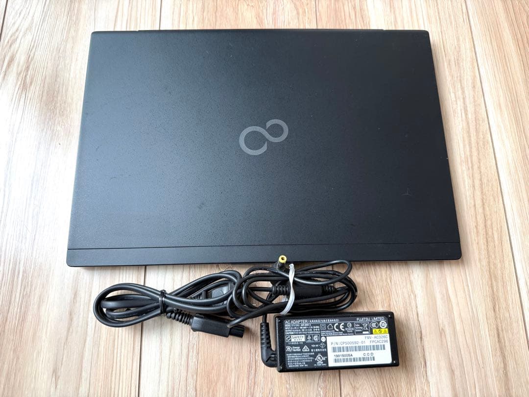 軽量878g 無線WAN 8GB/256GB LIFEBOOK U9310/E