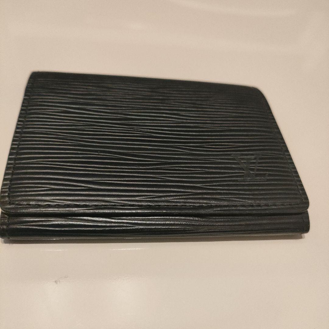 Louis Vuitton 黒 エピ 名刺入れ