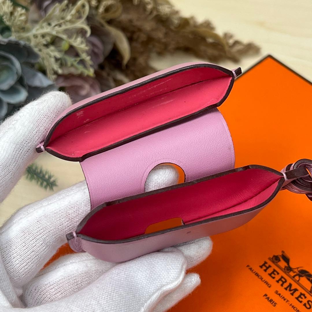 極美品 エルメス AirPods Pro2ケース ピンク レザー イヤホンケース