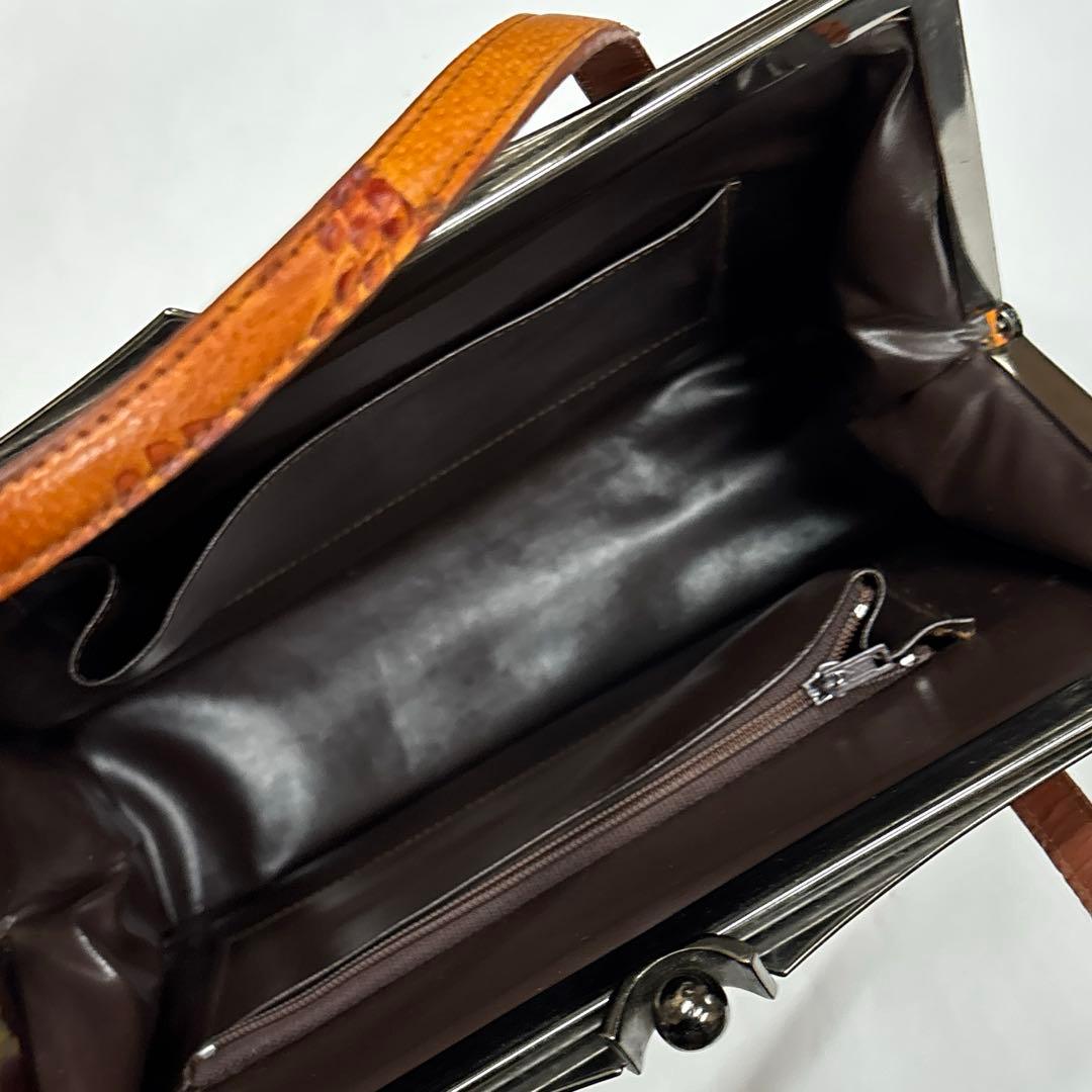 皮　革　バッグ