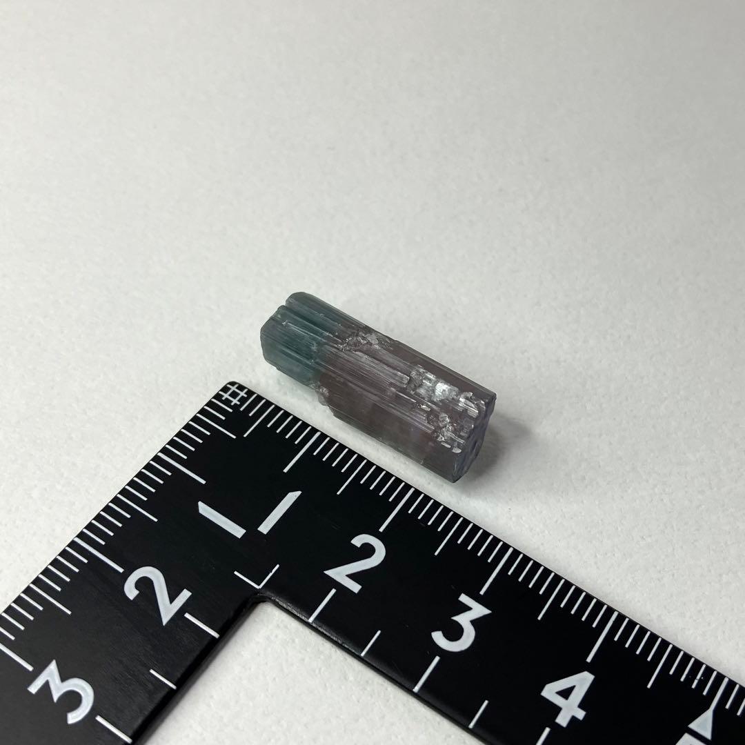 バイカラートルマリン　アフガニスタン　ブルーキャップ&ピンク　鉱物標本　原石