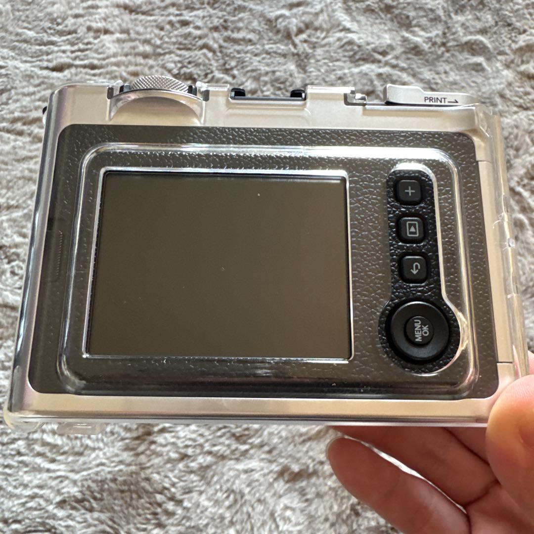 FUJIFILM instax mini Evo 本体と付属品