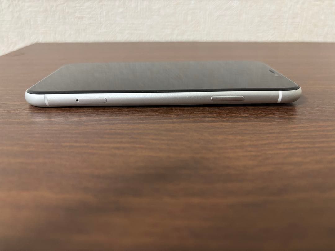 Apple iPhone XR ホワイト 128GB 本体のみ