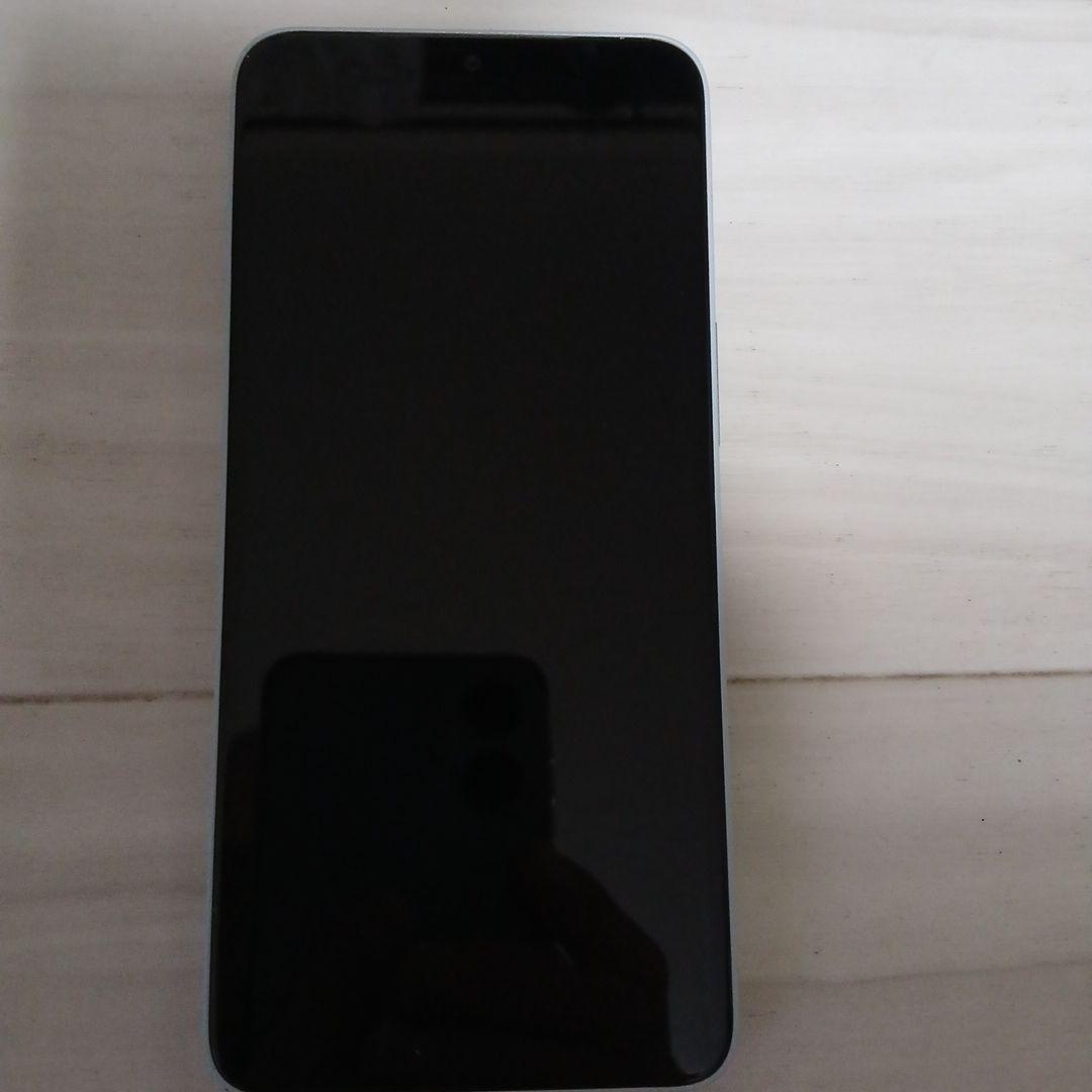 DOCOMOarrowsF-52E　カラー　ライトブルー