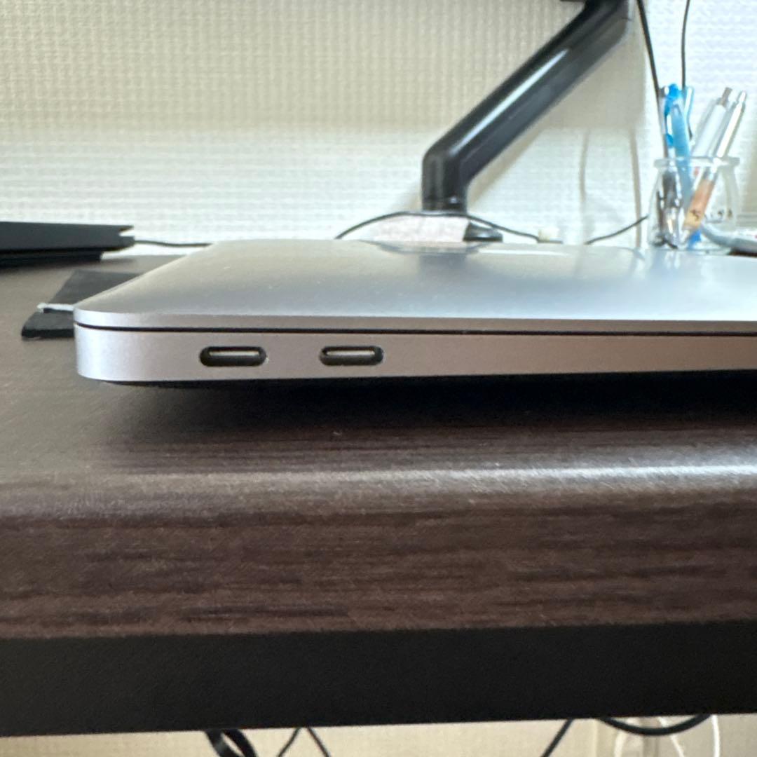 MacBook本体 MacBook Air M1 (2020) 8GB