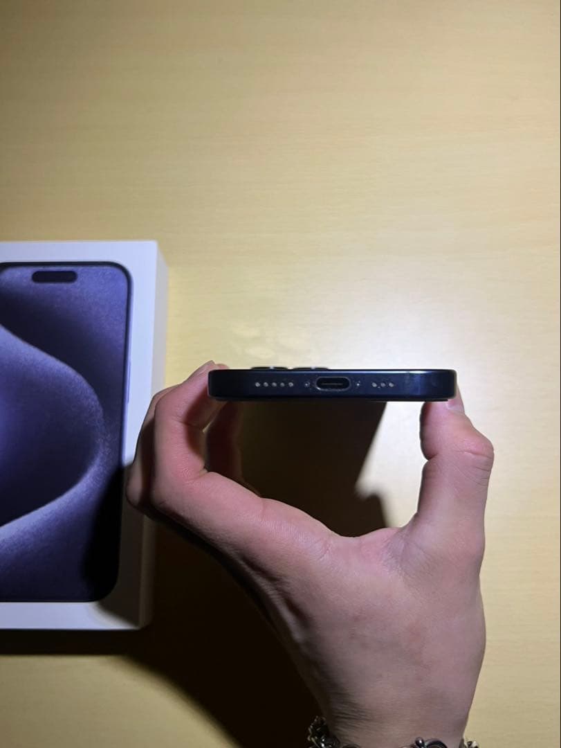 【美品】iPhone 15 Pro スペースブラック 128GB 箱、充電器付き