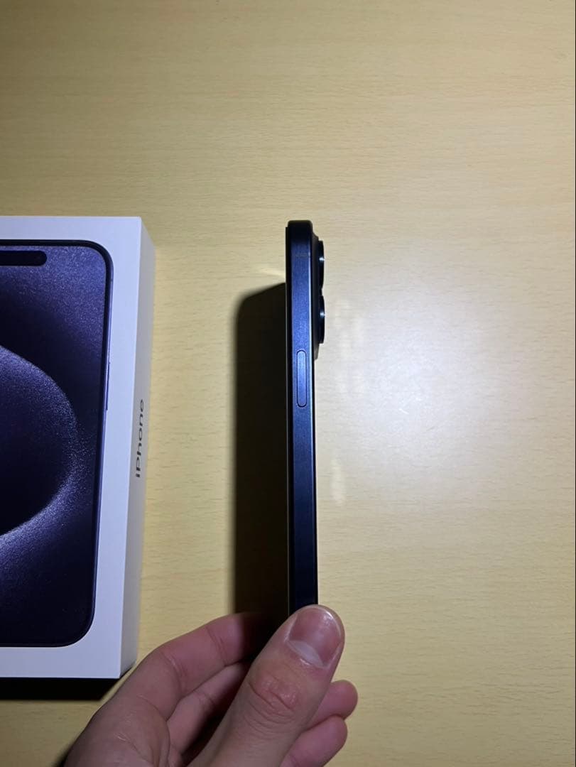 【美品】iPhone 15 Pro スペースブラック 128GB 箱、充電器付き