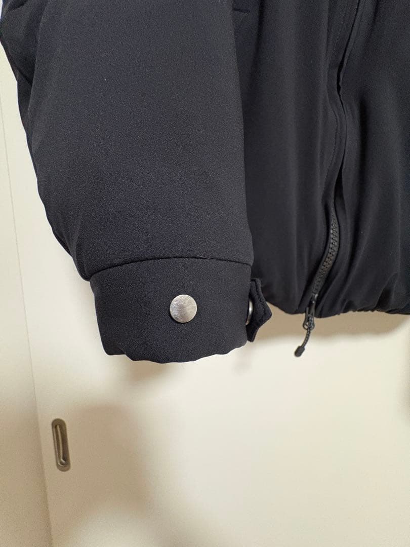 ADAM ET ROPÉ ALLIED ノーカラーダウンジャケット M/ブラック