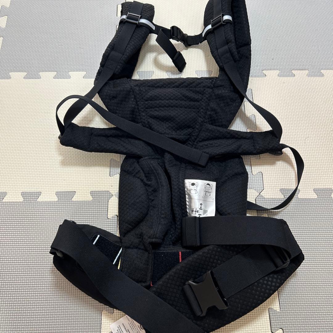 （美品）Ergobaby OMNI Breeze オニキスブラック