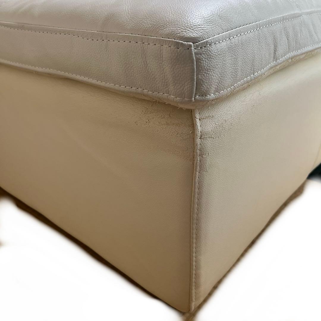 ニトリカウチソファ本革(一部合革)ホワイト　カウチ側　商品価格¥20000