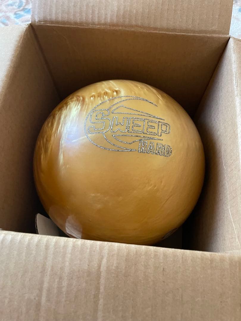 SWEEP HARD ゴールドボウリングボール
