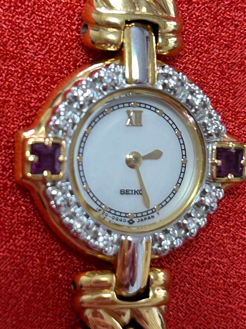 SEIKO エクセリーヌダイヤ　ルビー　ゴールド 宝石付き時計
