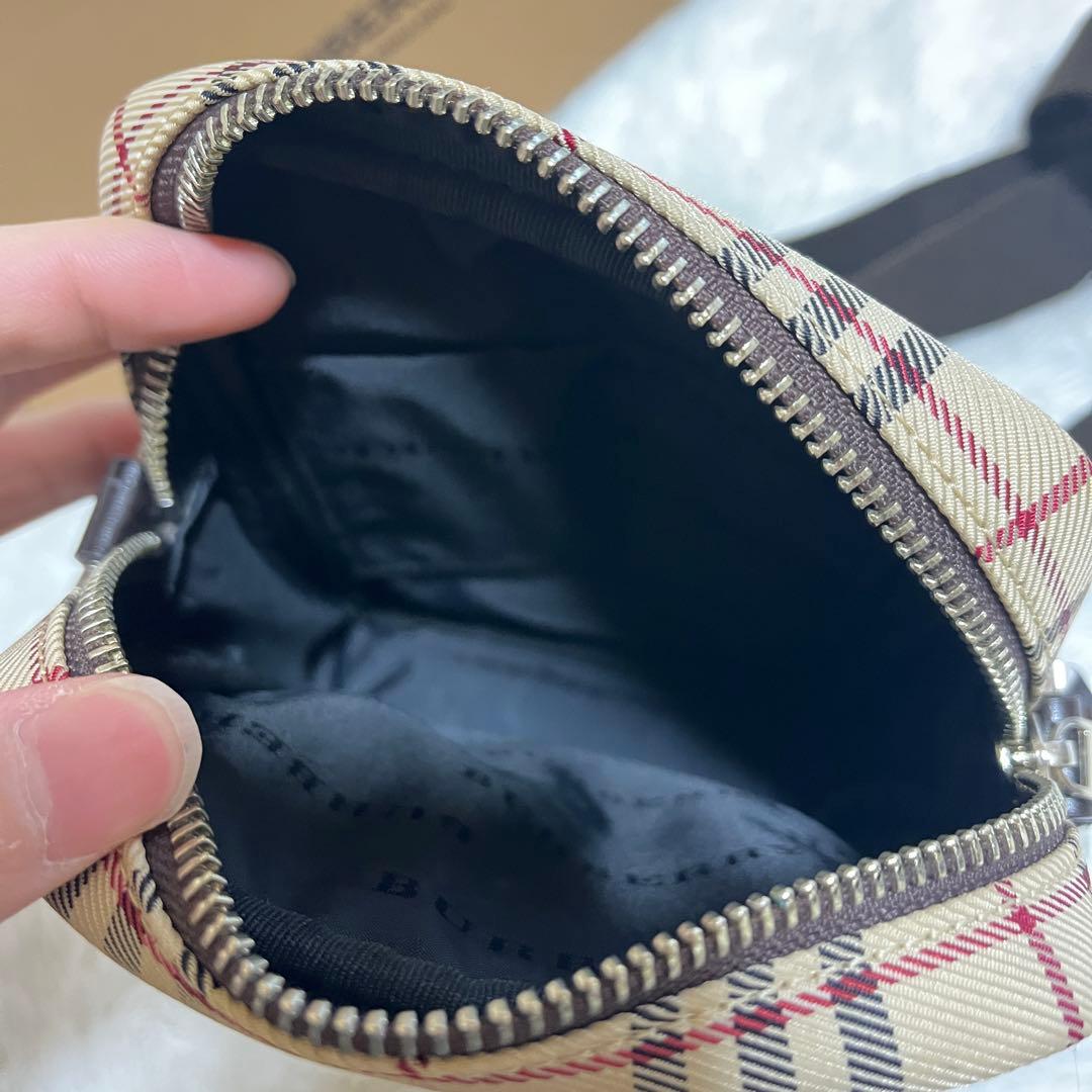 Burberry バーバリー　ショルダーバッグ　ノバチェック　ベージュ　金具