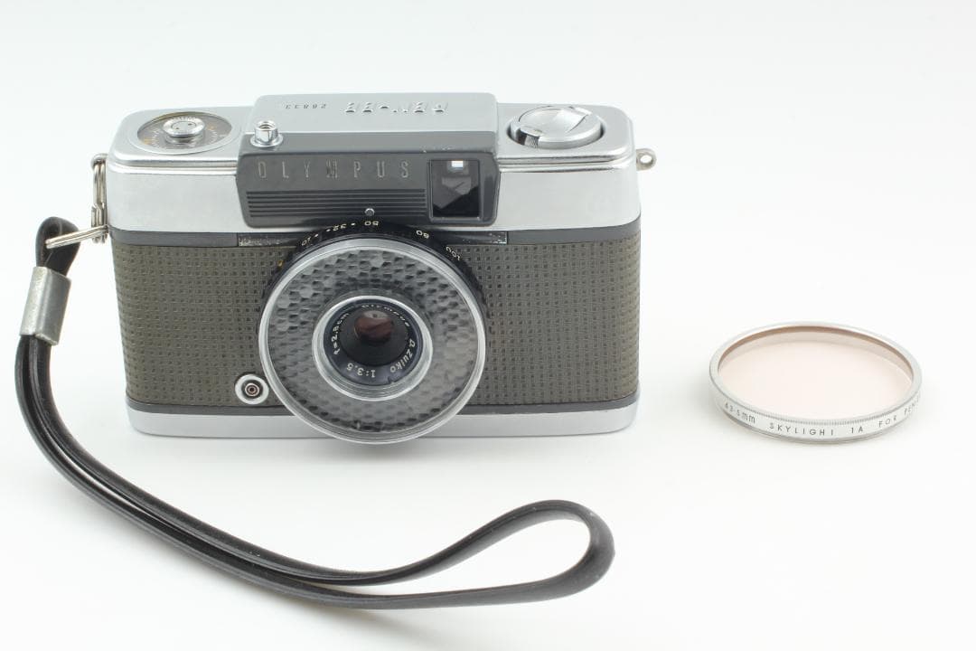 OLYMPUS PEN- EE　ハーフサイズフィルムカメラ