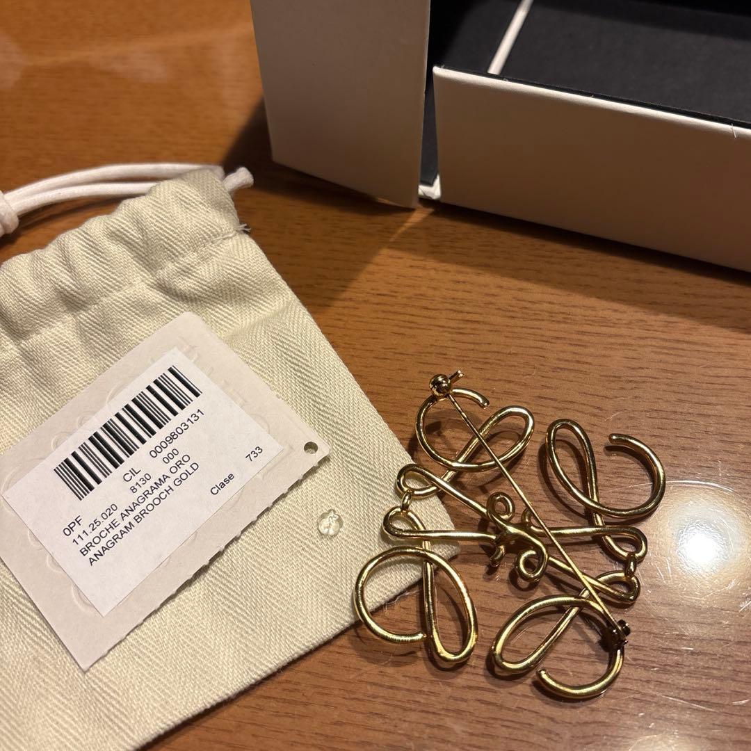 【正規品】LOEWE ロエベ ブローチ ゴールド アナグラム