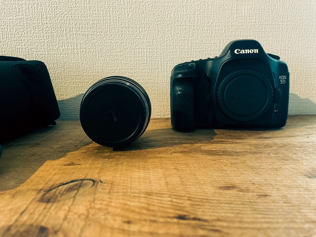 デジタルカメラ Canon EOS 5D & Carl Zeiss Planar 50mm