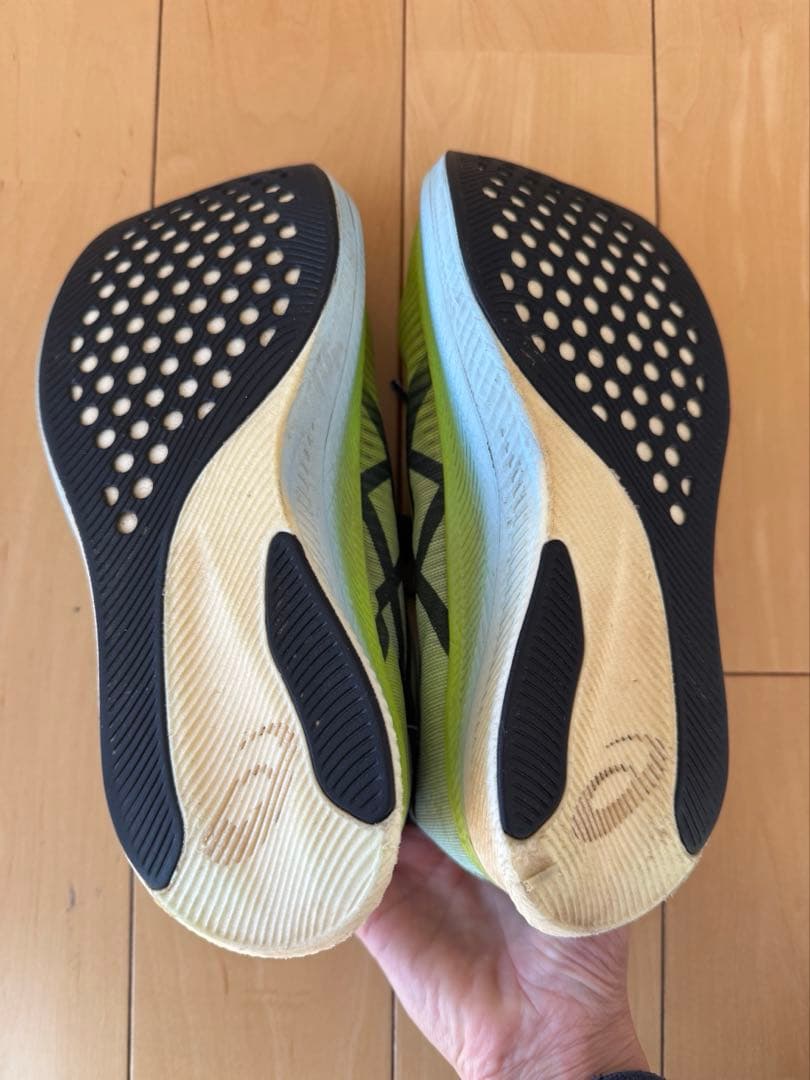 ASICSメタスピードスカイ サイズ24センチ