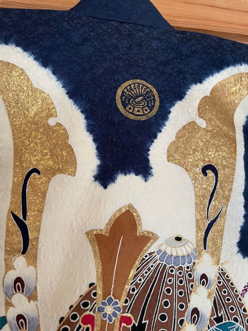 美品　絹　男の子　七五三用 お宮参り　結婚式　紺色の宝船と波模様と兜の刺繍　着物