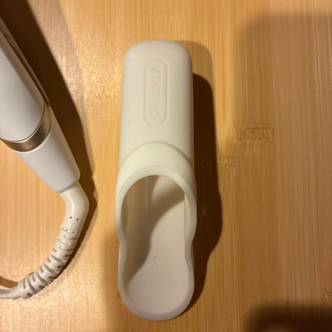 KINUJO ストレートヘアアイロン DS200 ホワイト　【美品】