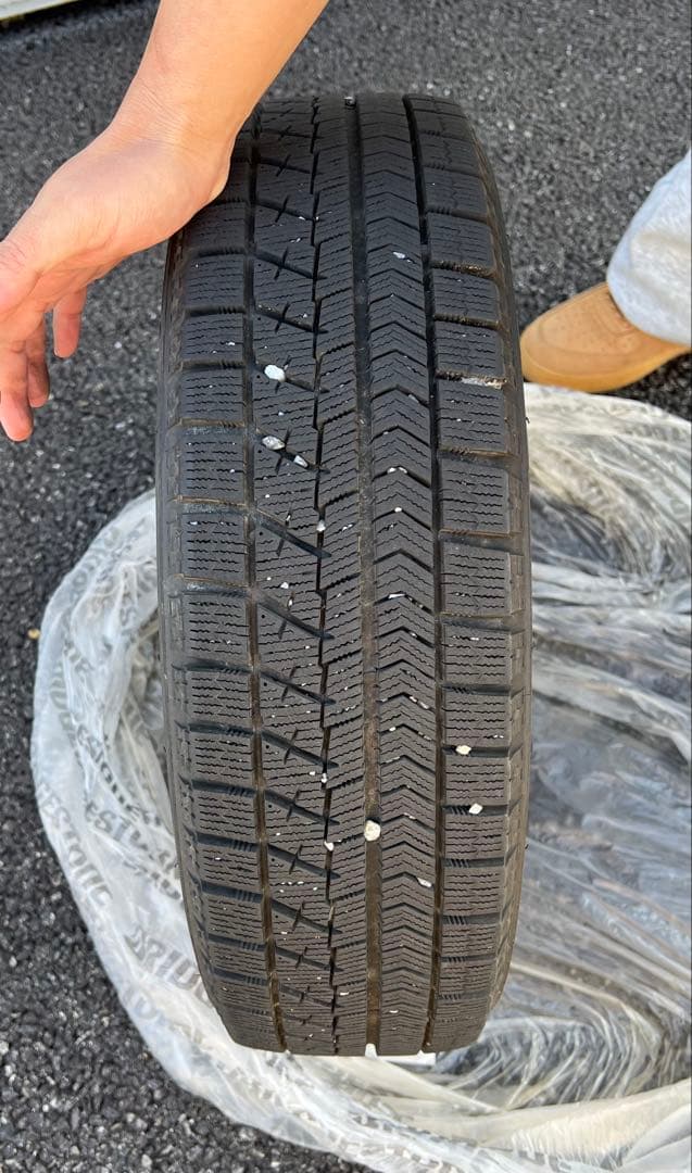 ブリヂストン スタッドレスタイヤ 14インチ ブリザック