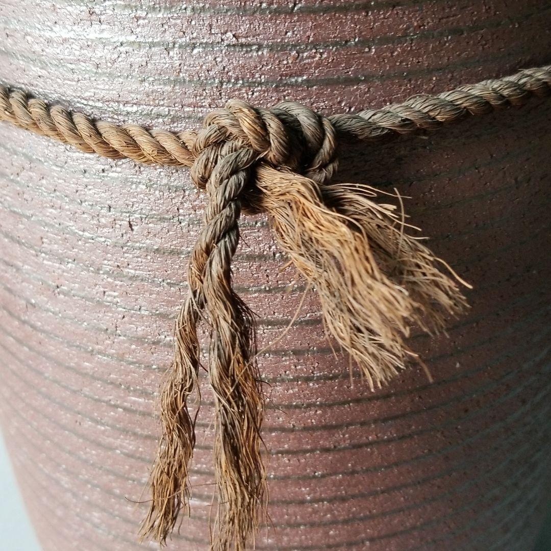 信楽焼傘立て  シュロウ縄付き 高さ４６cm