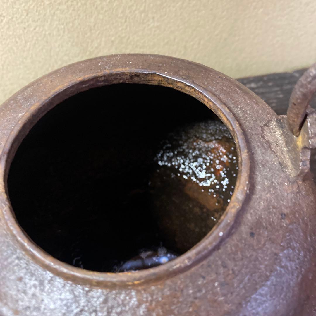 江戸時代　波ウサギ桜チラシ鉄瓶