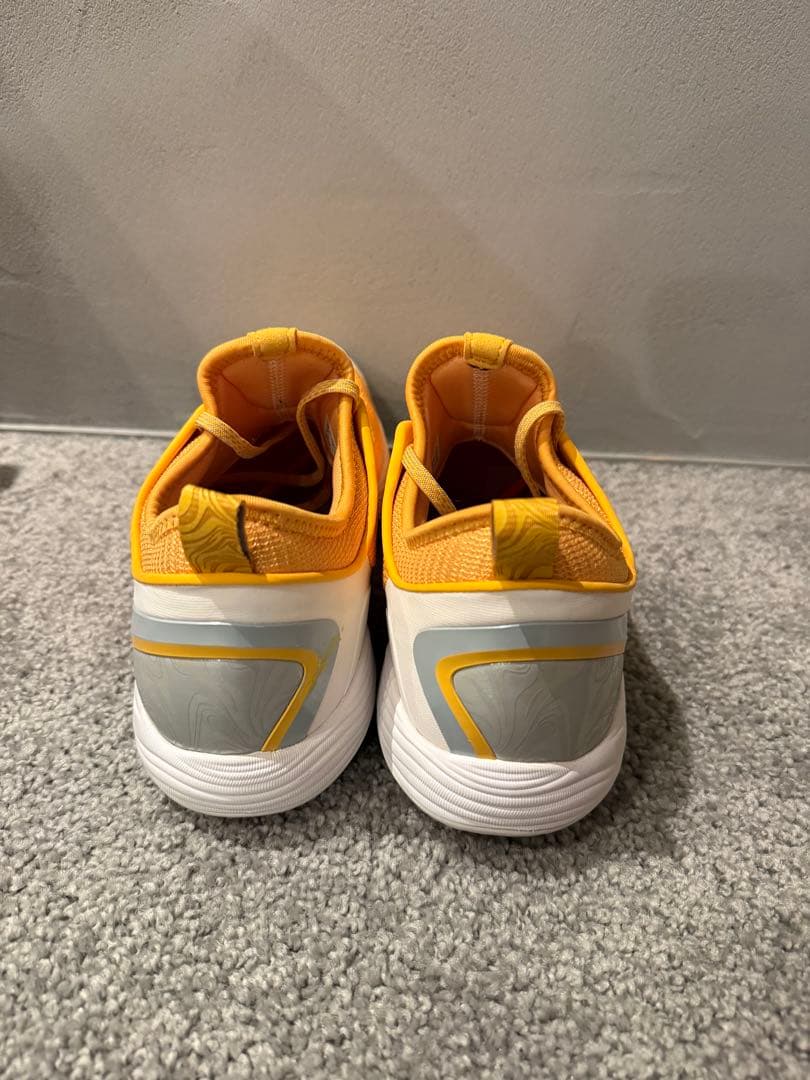 ASICS バスケットグライドノヴァ　グライドノヴァff2 GLIDENOVA