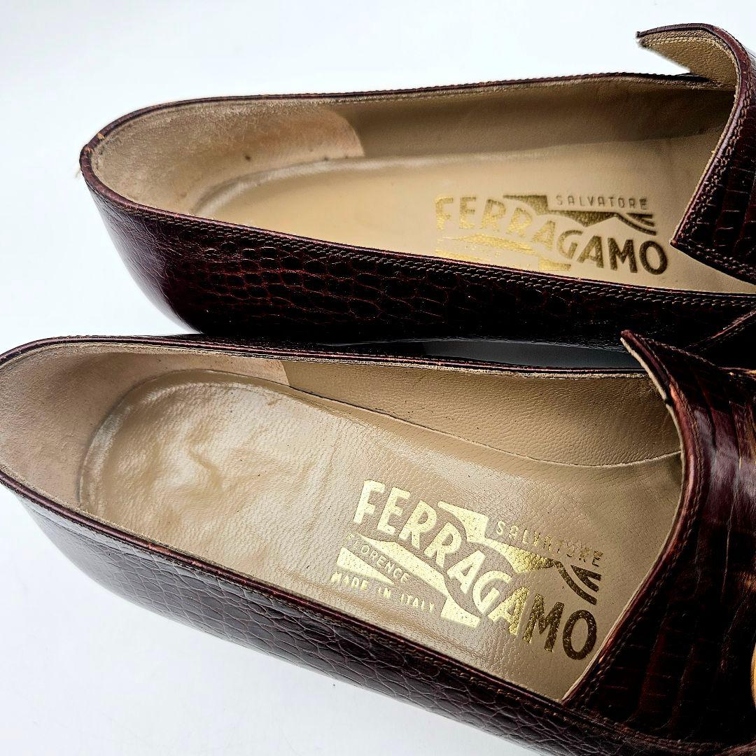 Salvatore Ferragamo ガンチーニ ローファー　〈126-6〉