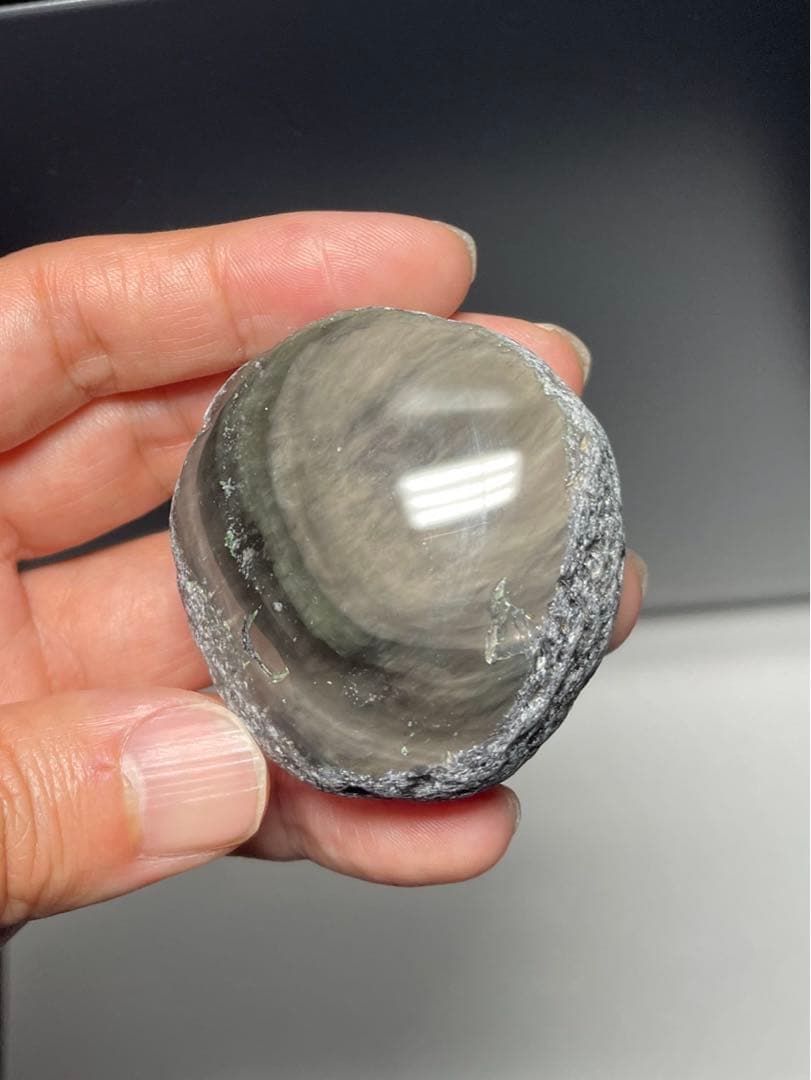 研磨品　十勝石玲瓏　淡ピンクベース　レインボーオブシディアン