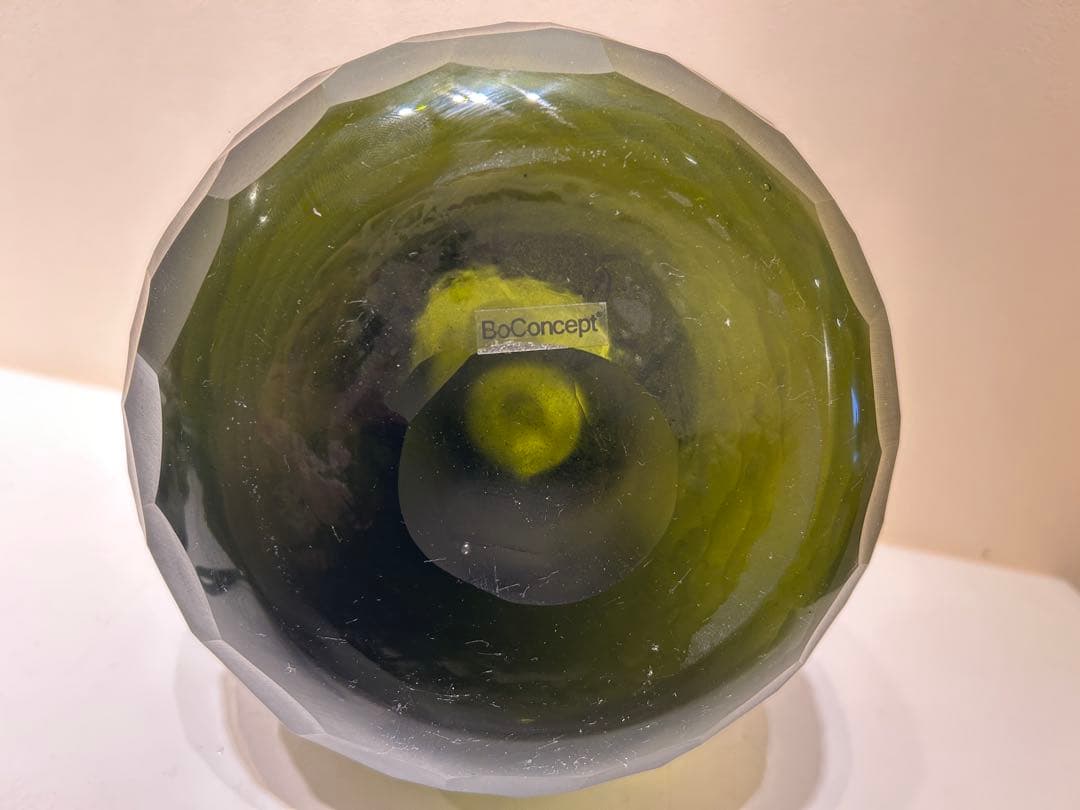 317　BoConcept　ガラスフラワーベース　緑系　多面体　展示品