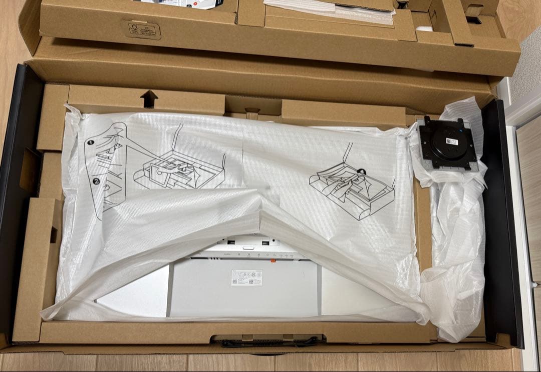 Dell 32インチ 4Kモニター U3223QE