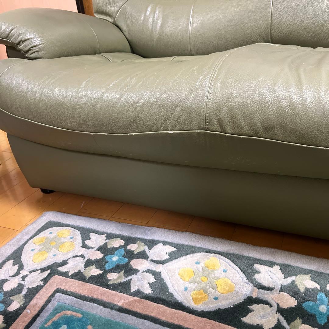 カリモク チターノ　 ソファ3人掛け　本革　グリーン