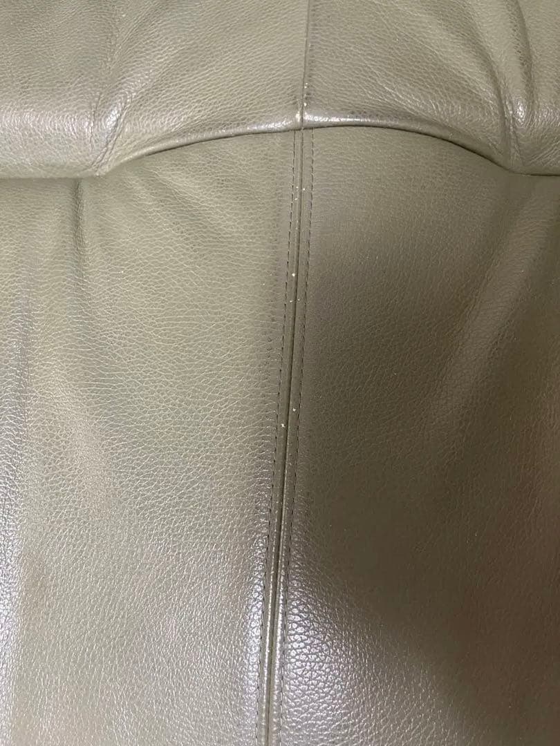 カリモク チターノ　 ソファ3人掛け　本革　グリーン