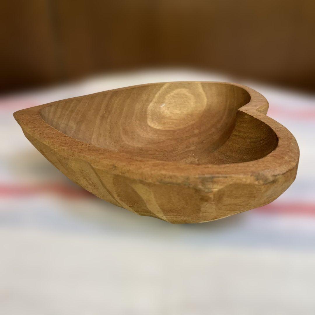 さくぱる様おまとめ2点専用出品（ハンドメイド木製手彫ハートのプレート他1点）