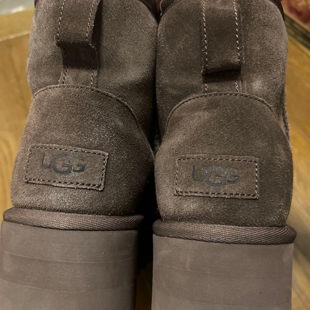 UGG クラシックミニプラットフォーム　ダークブラウン