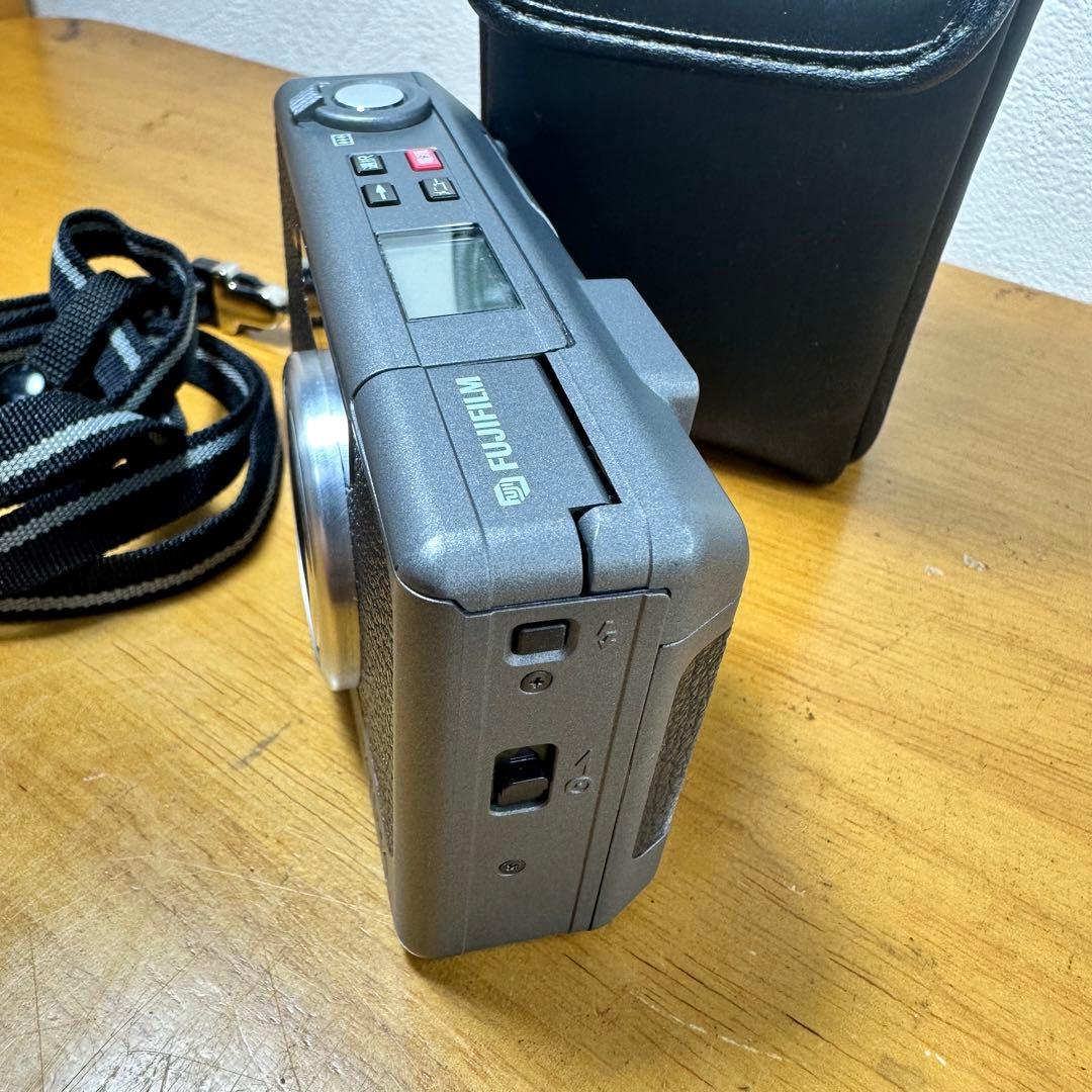 FUJIFILM NATURA CLASSICA フイルムカメラ 動作確認済み