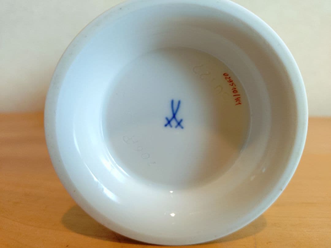 【希少】【マイセン】ホワイトローズ 金彩フラワーベース（花瓶）（日本未輸入品）