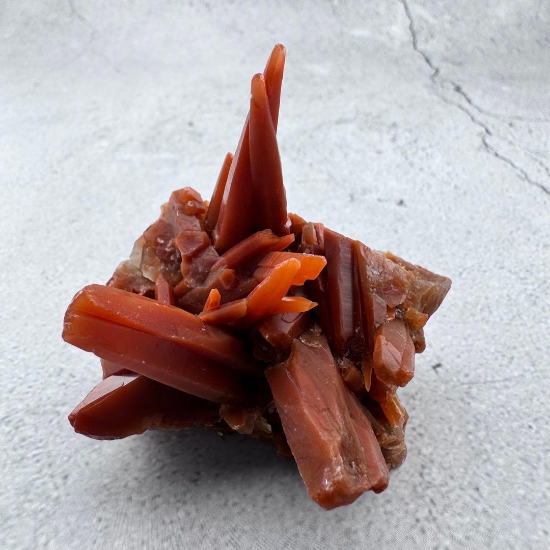 G-62マダガスカル産 赤水晶 クラスター 天然石　レッドクォーツ 希少原石