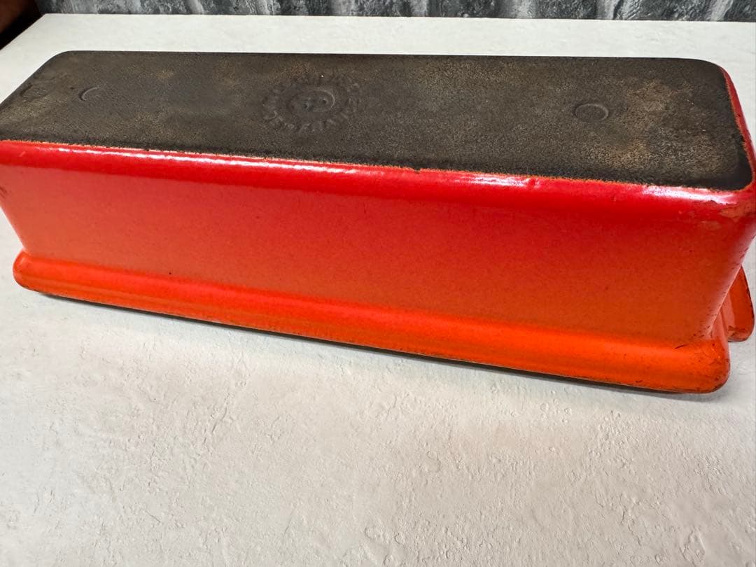 ル・クルーゼ　　LE CREUSET テリーヌ型　　32cm