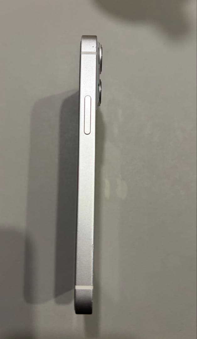 iPhone13mini 背面割れ 充電容量75%