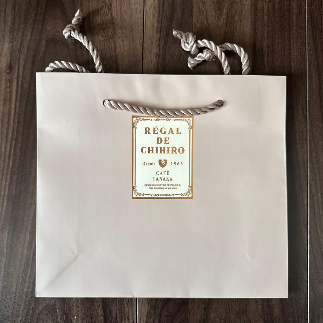 カフェタナカ　ボールアンドチェーン　コラボバッグとミニョン・セレクション・ドゥ