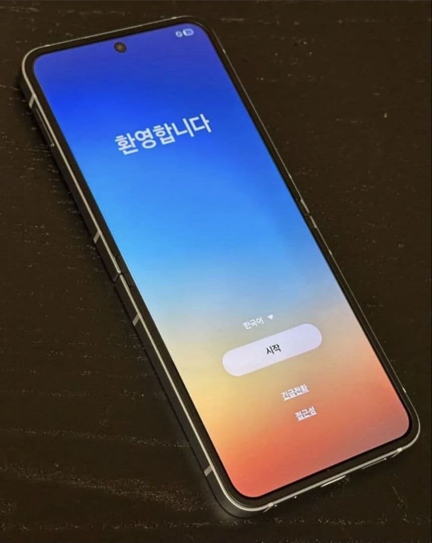 Samsung Galaxy Z Flip6 本体