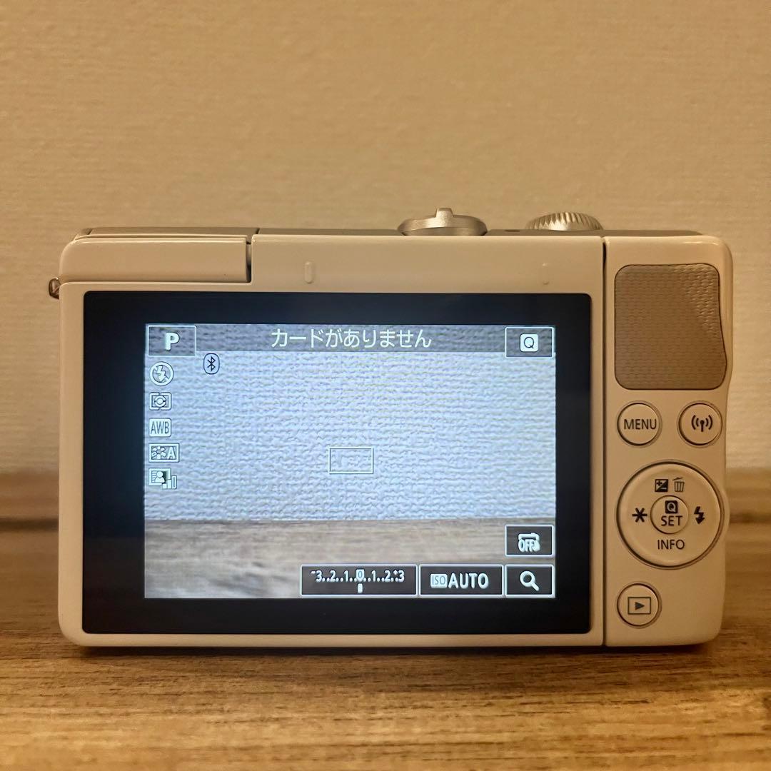値下げ⭐️【Canon】EOS M100　ダブルレンズキット　ホワイト